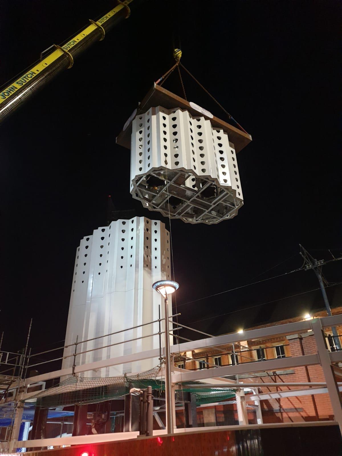 ‘壳层镂空’光之塔与能量之墙丨英国曼彻斯特丨Tonkin Liu-25