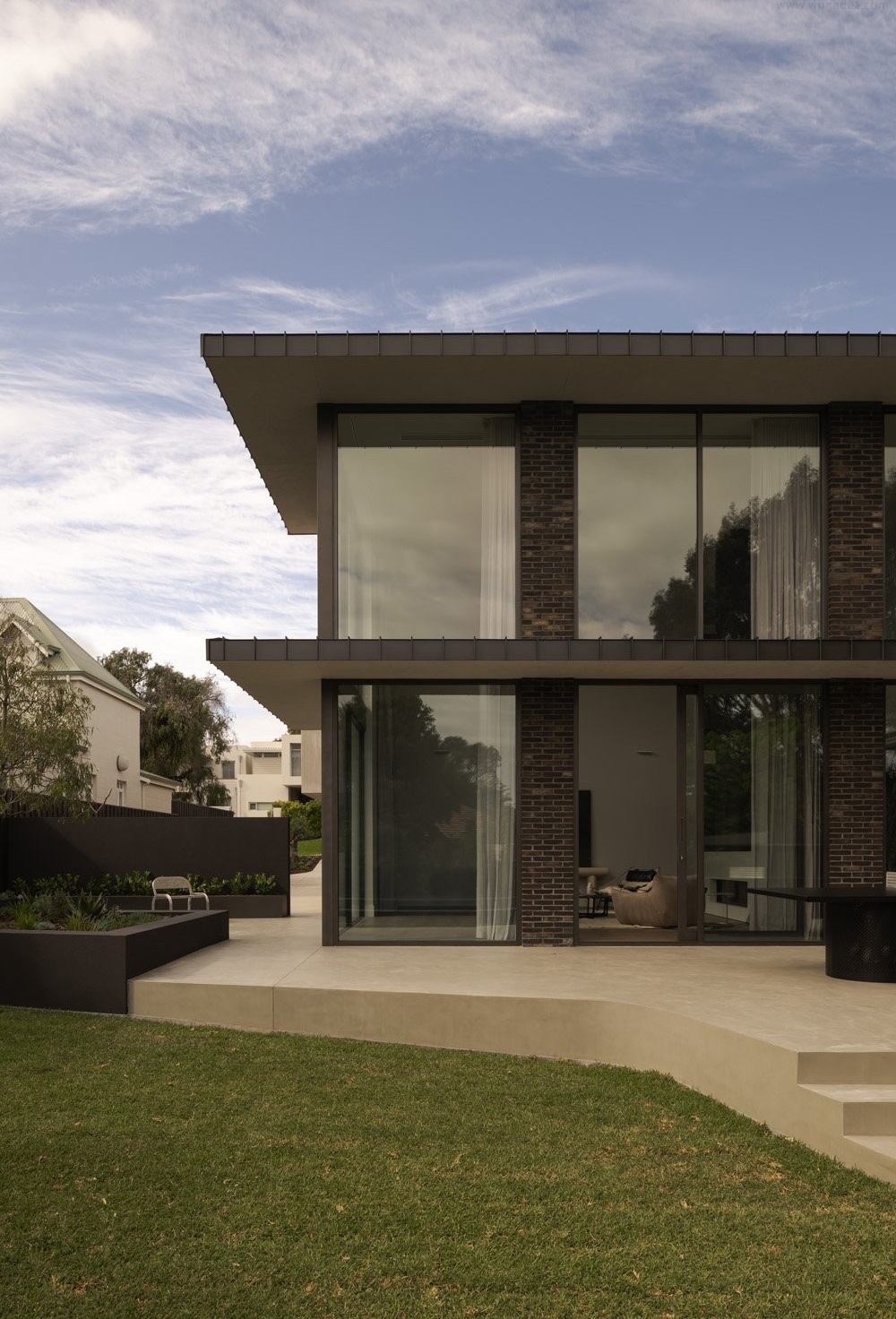 MAEK丨极简挑空别墅-3