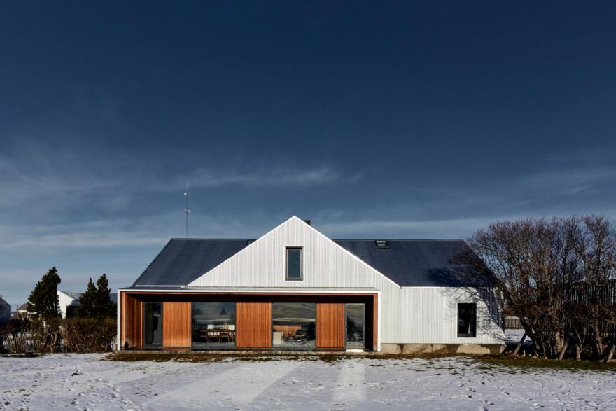 阿根廷 Patagonia 牧场改建,简约实用融入当地传统-13