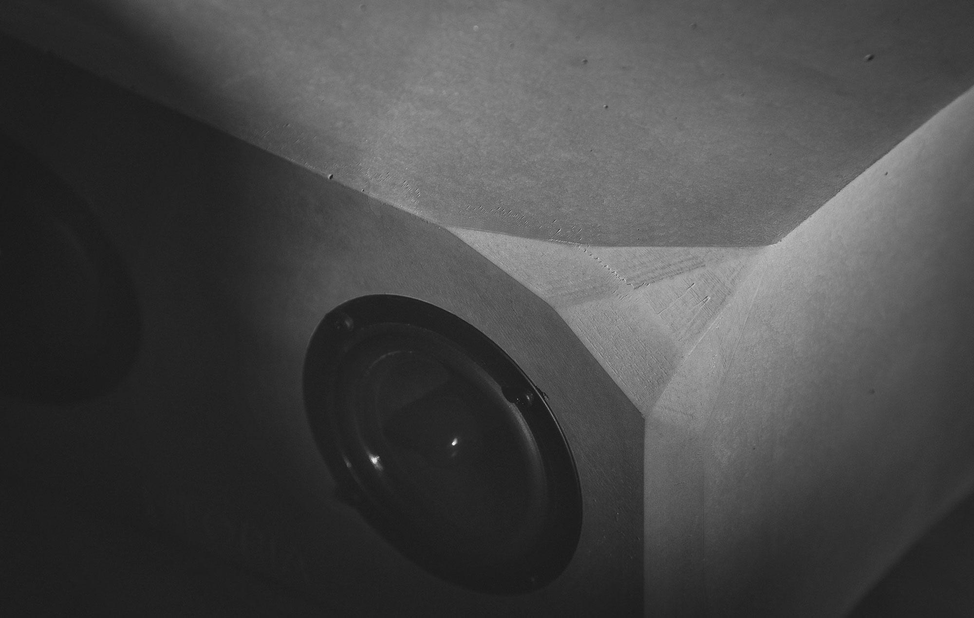 Titan Wireless Concrete Speaker By Utopia Audio-6