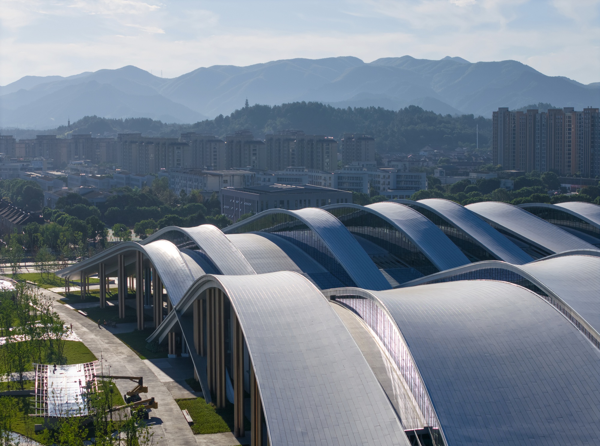 Anji International Convention and Exhibition Center / FRI + Tus-Design-17