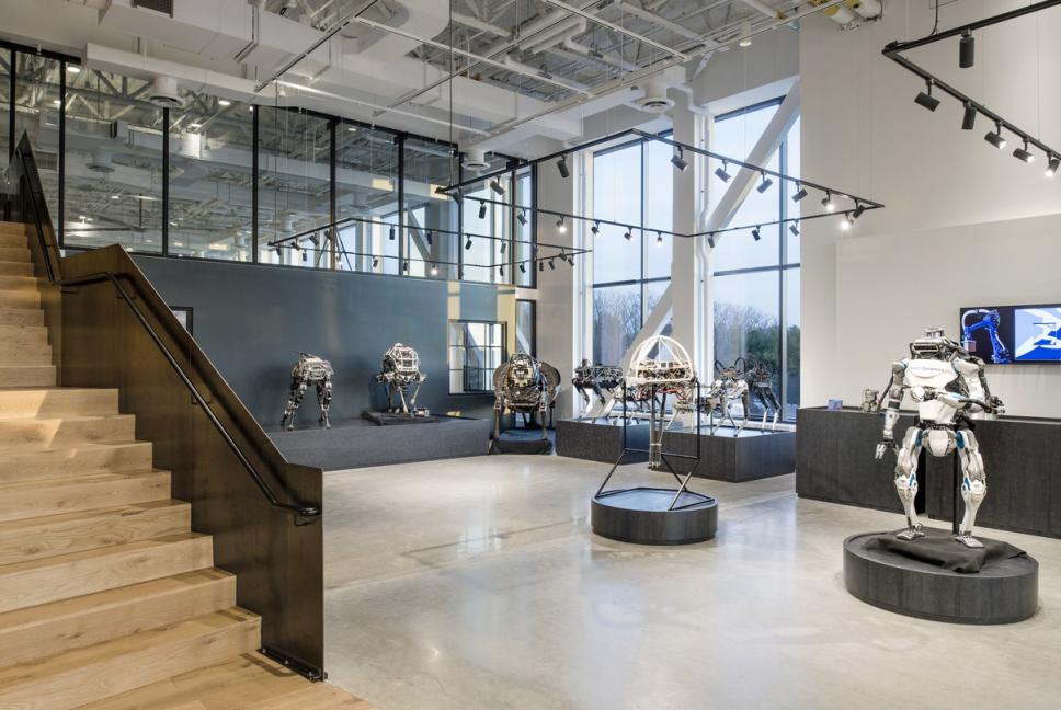 Post @ 200 Smith | CBT-7