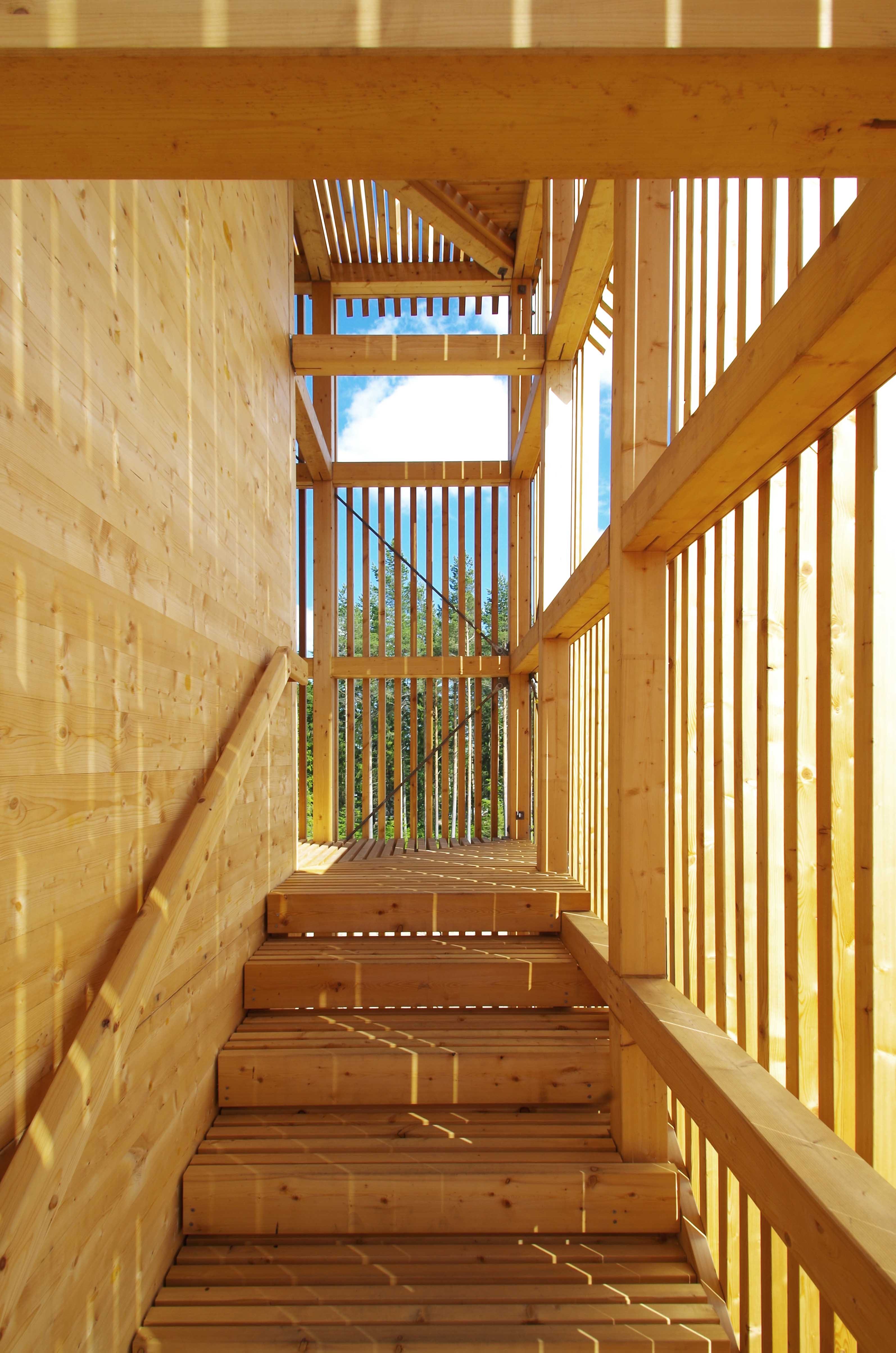 芬兰 Sein joki 市潜望镜塔——木构观景新地标-26