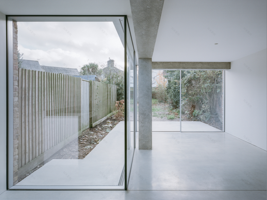 独柱屋丨英国丨Jonathan Burlow-9