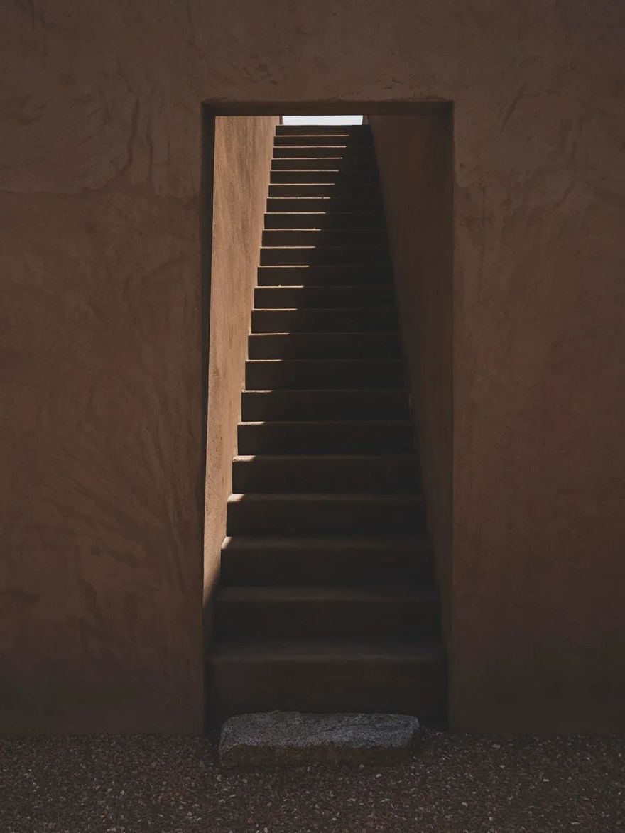 MORQ 建筑事务所打造简约纯粹的意大利海滨别墅-37