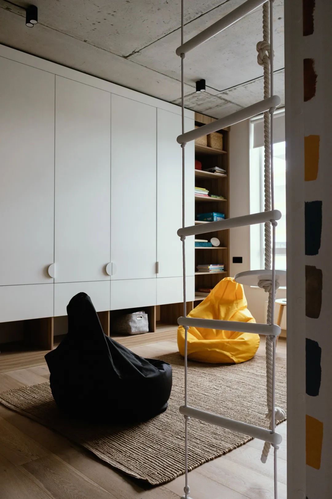 乌克兰极简主义公寓丨MARRA GROUP-47