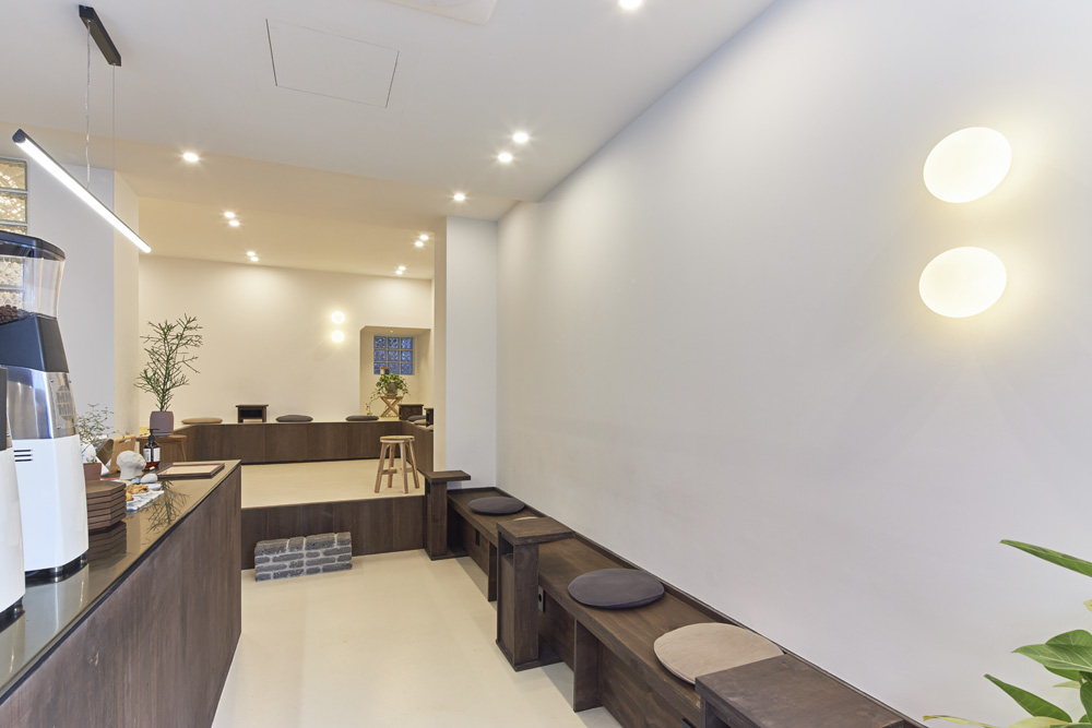 14 坪东方氛围 white wood tone 咖啡厅设计-4