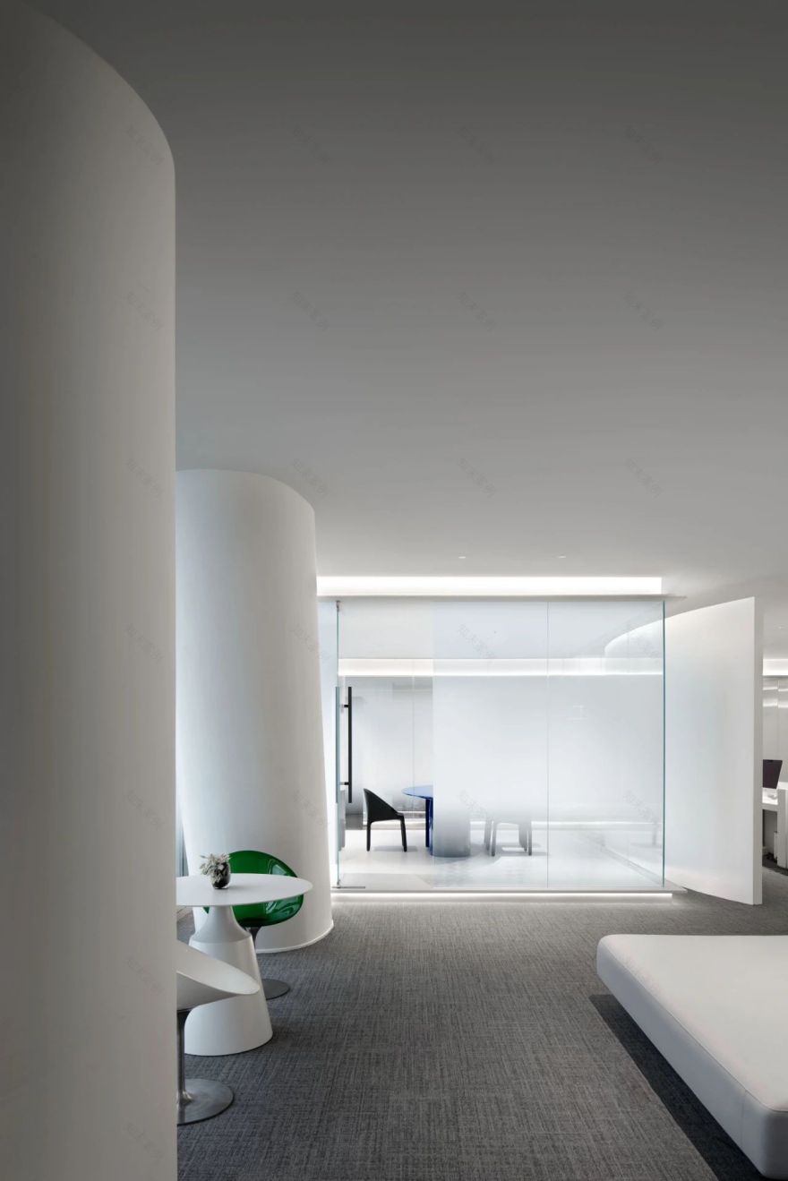 英明向太多媒体办公室丨时上建筑.沈墨-47