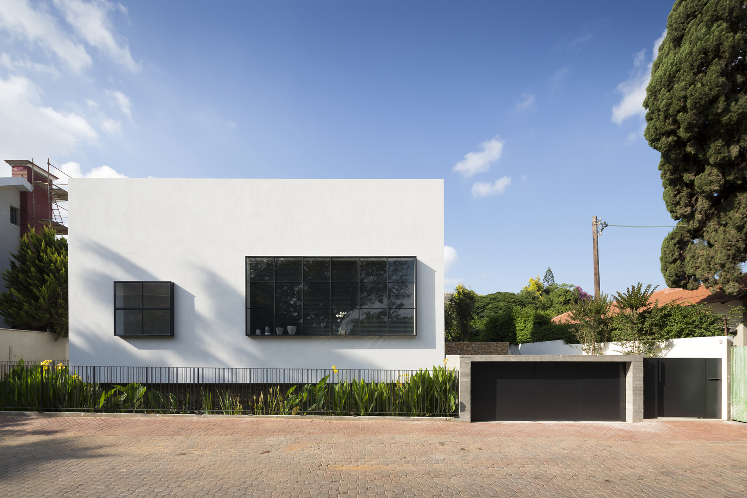 以色列水畔石山现代别墅-48