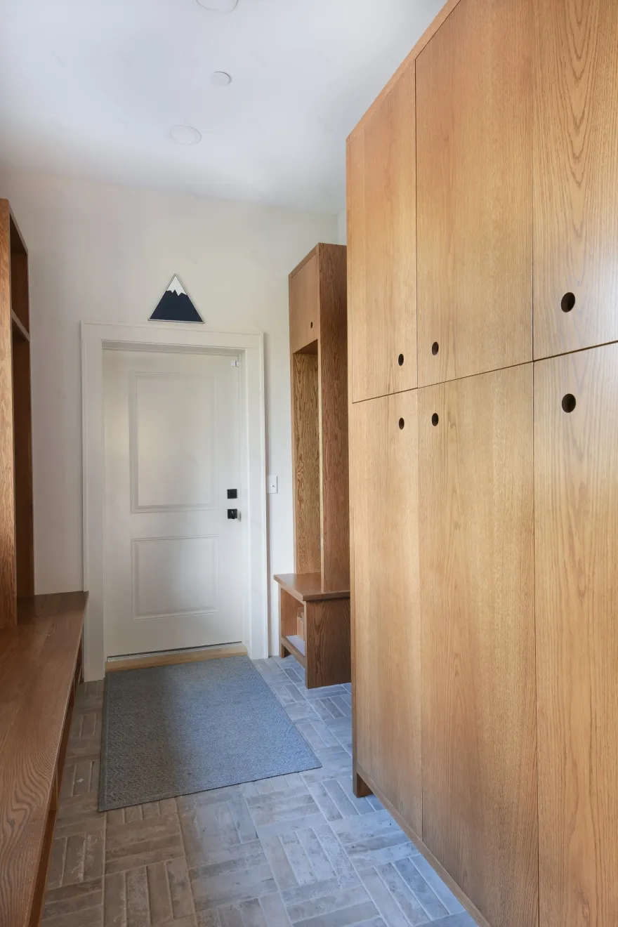 FOREST MOUNTAIN VIEW HOME — Meldrum Design-12