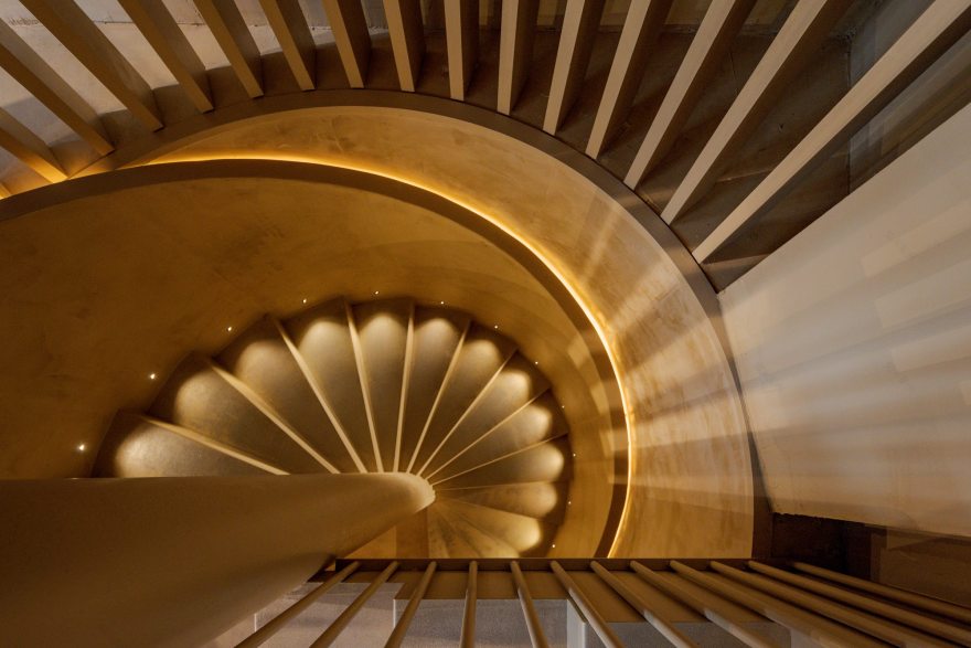 "葡萄牙波尔图 BMCAR 宝马展示厅 | 家的概念,温馨的汽车体验"-22