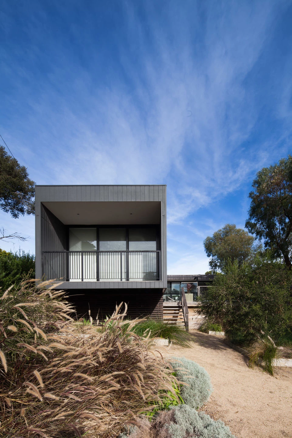 模块化设计的周末度假胜地——Portsea Prefab Home-15