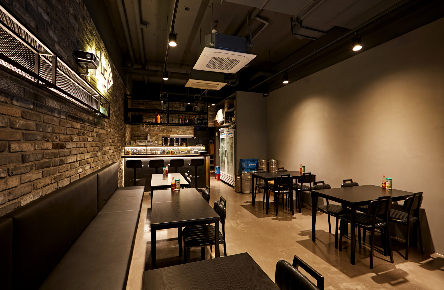 16 坪极简风披萨店设计，打造美食空间新体验-4