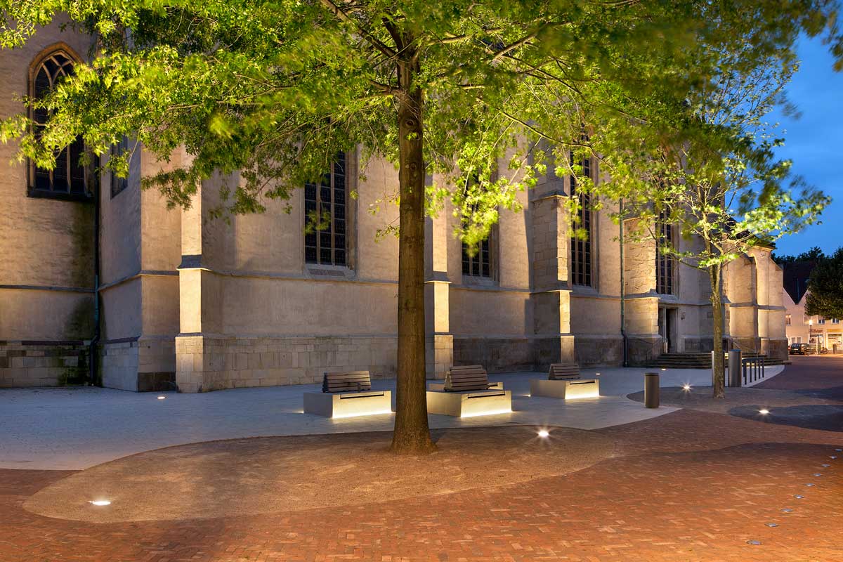 德国 Borken 圣雷米吉乌斯教堂广场的现代改造-22