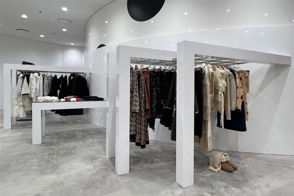 川久保玲亲自操刀，Dover Street Market Beijing 全新北京店铺设计-18