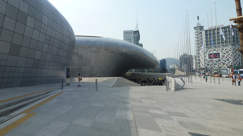 Dongdaemun Design Plaza（东大门设计广场）丨韩国首尔丨Zaha Hadid Architects（扎哈·哈迪德建筑师事务所）-8