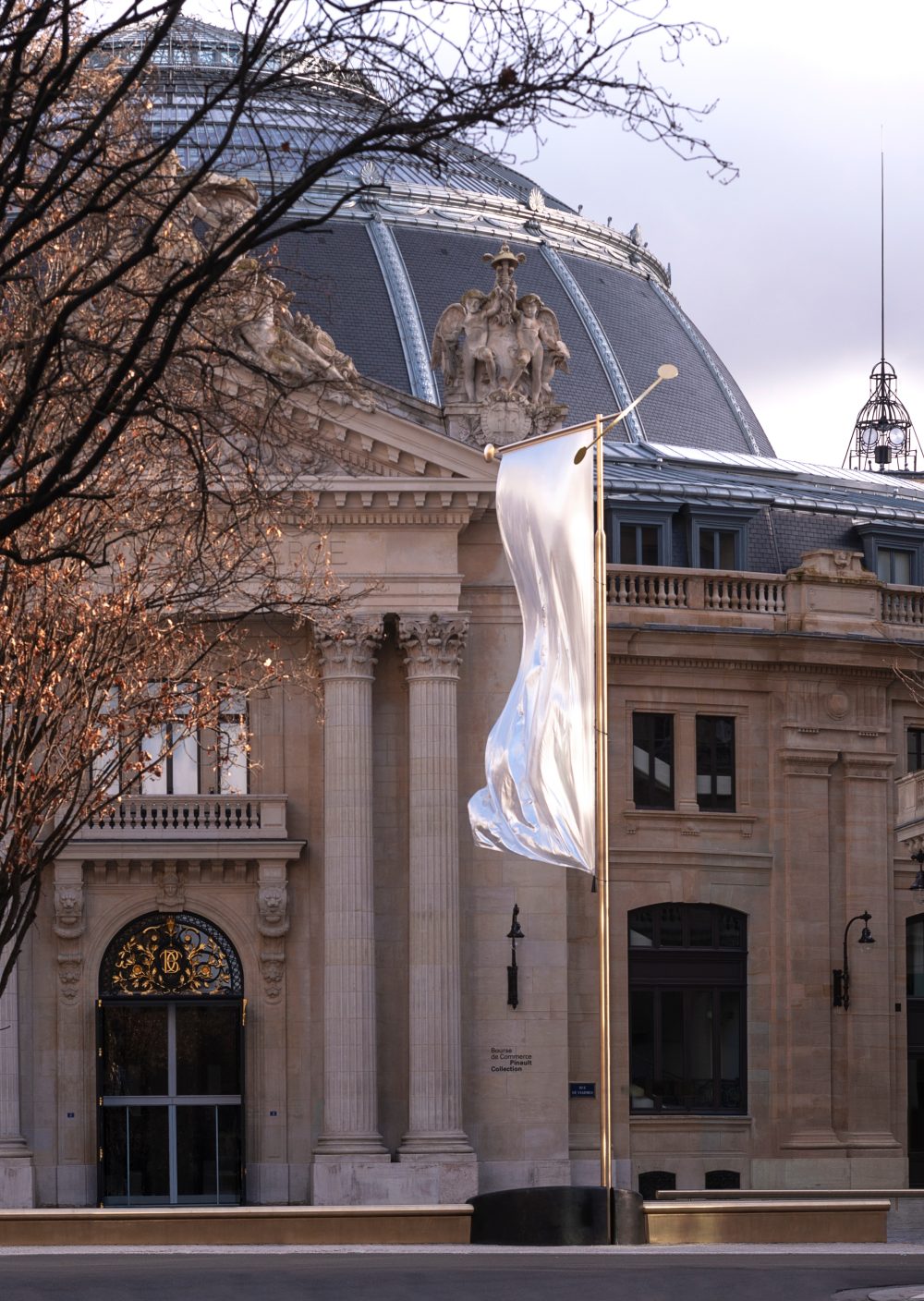 巴黎交易所德商务灯光装置丨法国巴黎丨Ronan & Erwan Bouroullec-20