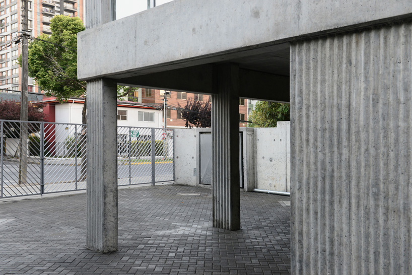 智利康塞普西翁 STV 大楼丨cristián berríos | CBA-12