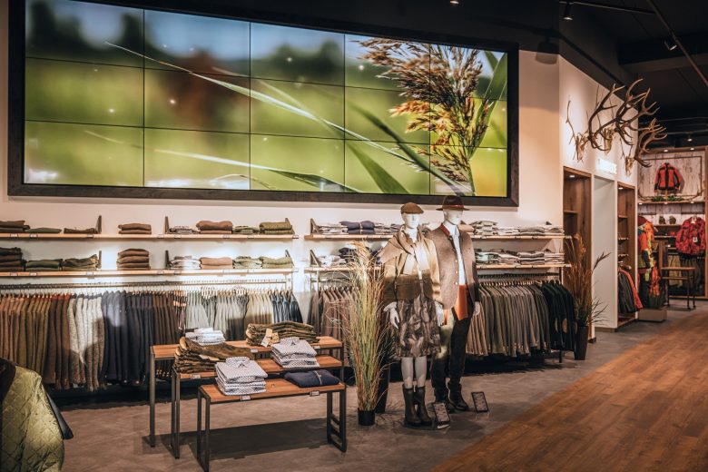 Frankonia狩猎用品店新分店丨德国丨柏林Ahochdrei与The Black Oak联合-9