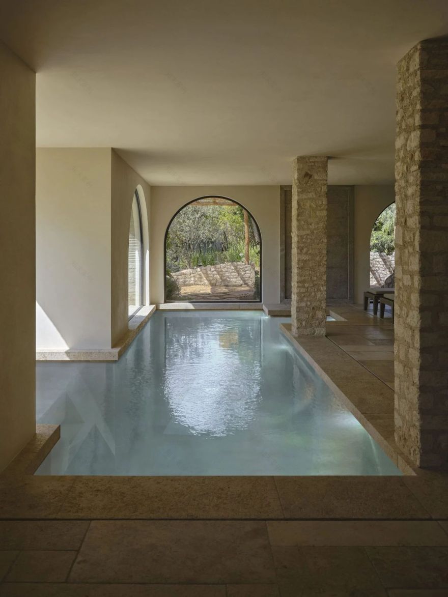 法国南部山间别墅Les Jours Heureu·丨Caprini Pellerin建筑事务所-59