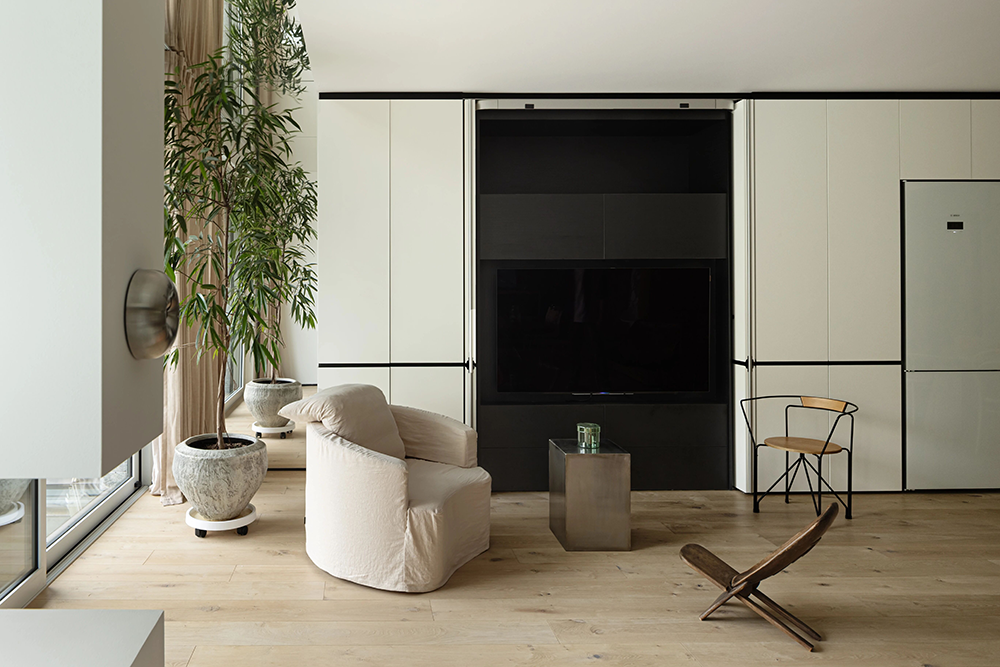 私宅丨400㎡诗意别墅：纯净如简，自然而然_20251021-95