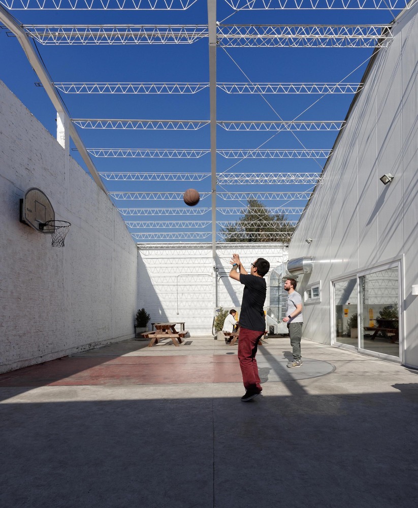 Grupo Sud（旧香水工厂变身高效协作办公空间）-28