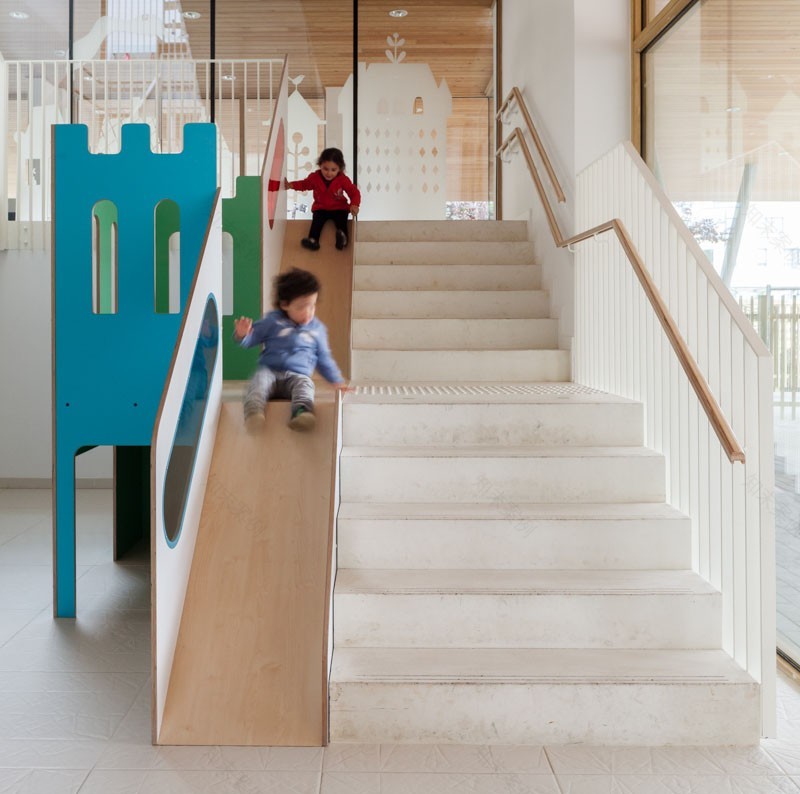 拆除教堂新建幼儿园项目丨比利时丨Zampone Architectuur建筑工作室-0