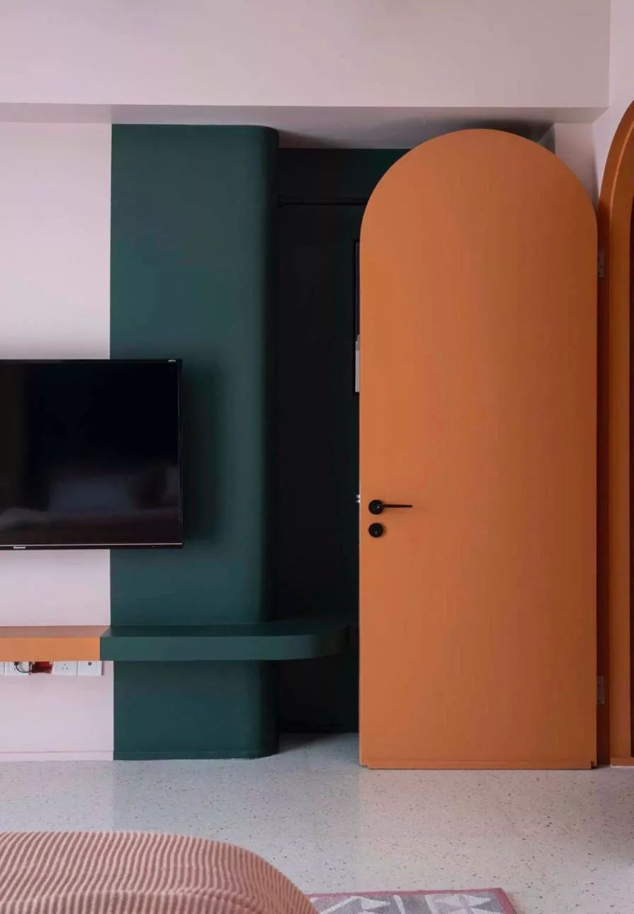 重庆 130㎡度假风家居，沉静文艺的异域空间-3