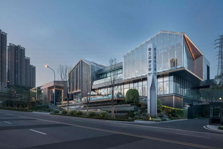 重庆万科彩云湖生活广场-13