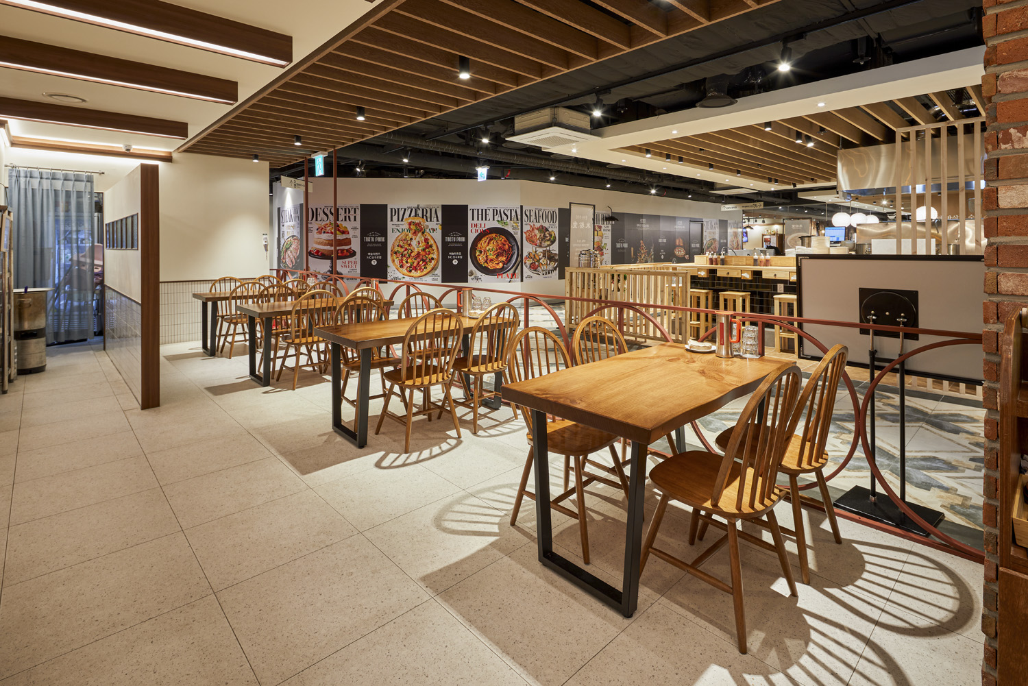 30 平米小屋的创意设计，点亮生活的色彩与光芒-17