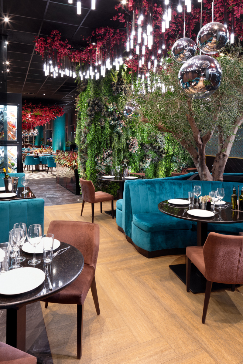 梦幻森林中的摇滚盛宴·Studio Idea 打造极致感官体验的 Mr· Pizza Original-11