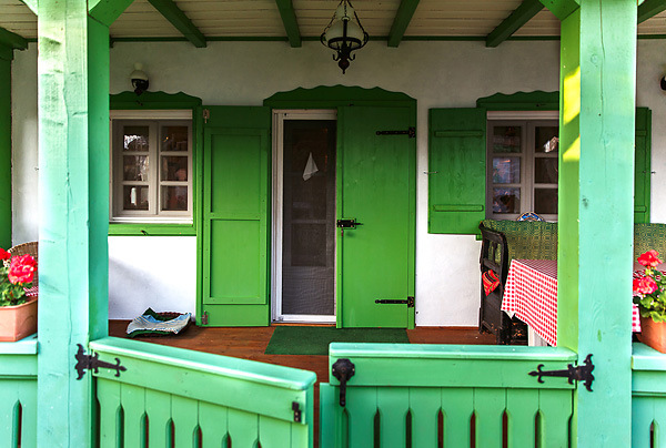 带罗马尼亚风格的彩色乡村住宅丨罗马尼亚布加勒斯特-16