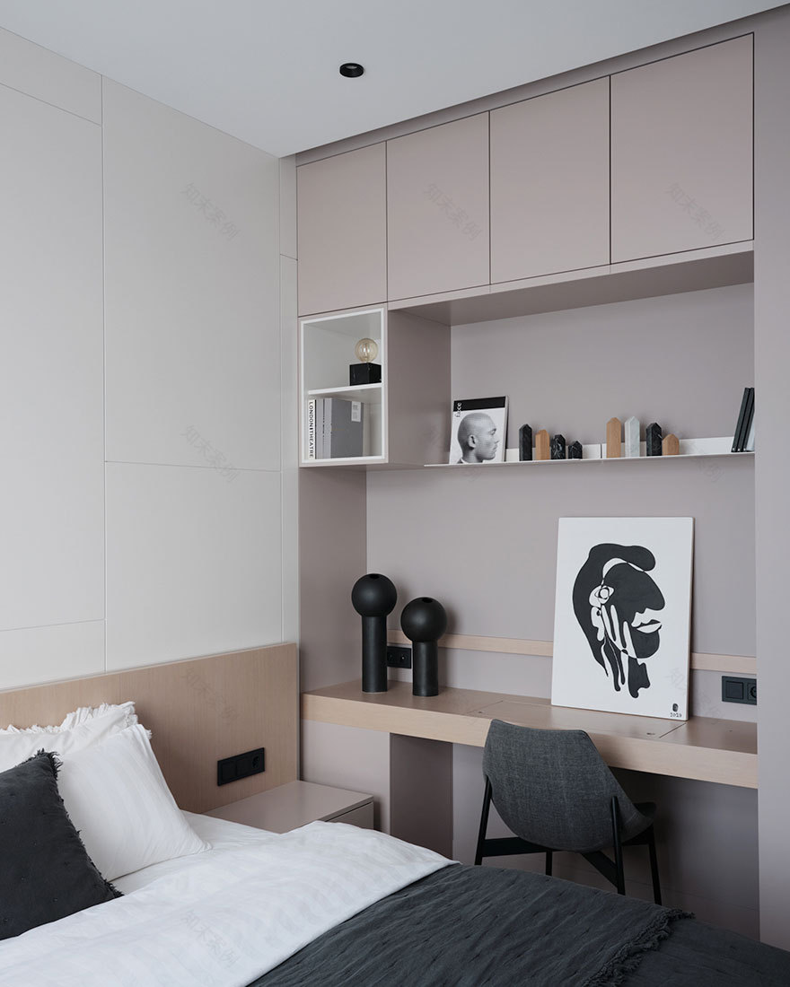 圣彼得堡 75 平米学生公寓 | 红色丝绒沙发成为亮点-18