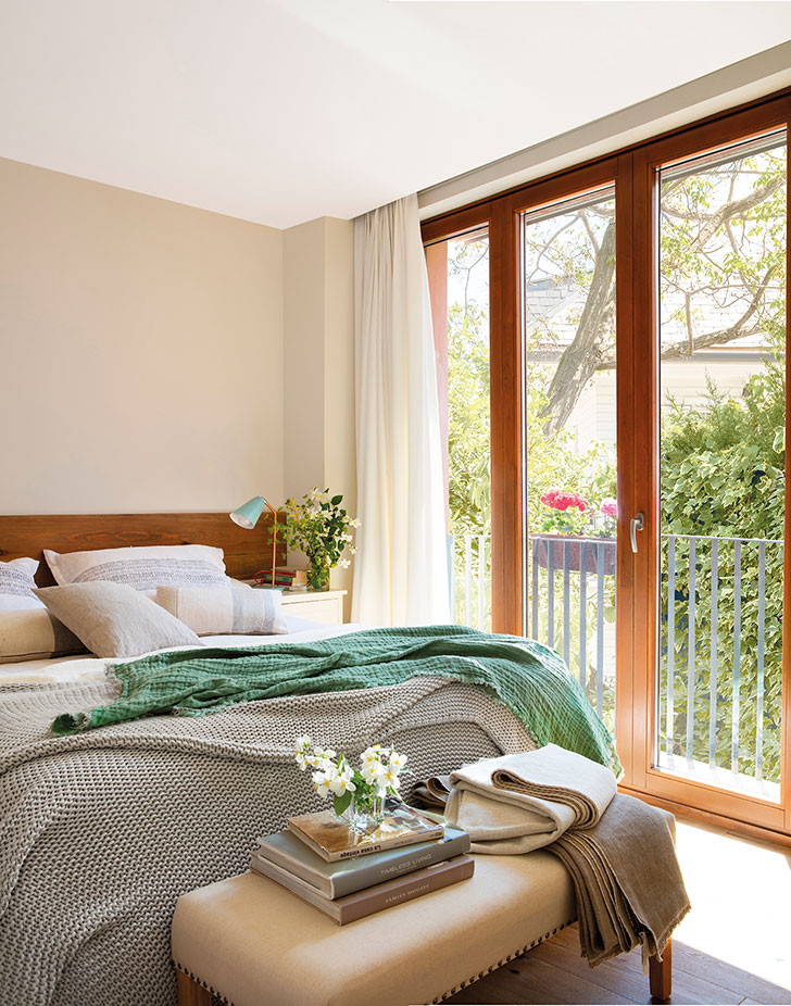 巴塞罗那阳光家庭公寓 | 黄绿搭配，满室生机-11