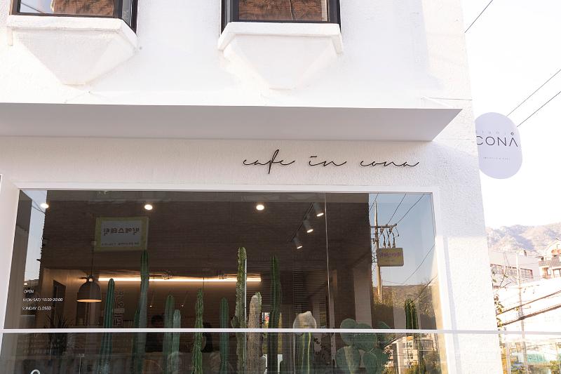 25 坪高级现代咖啡厅设计案例-14