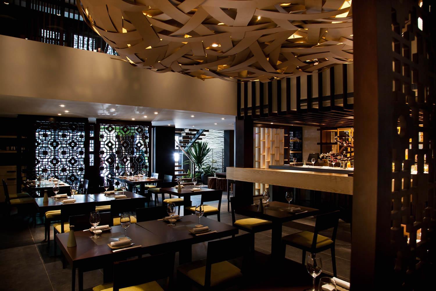 巴西圣保罗日式餐厅 Osaka，自然元素与文化交融的创新设计-5