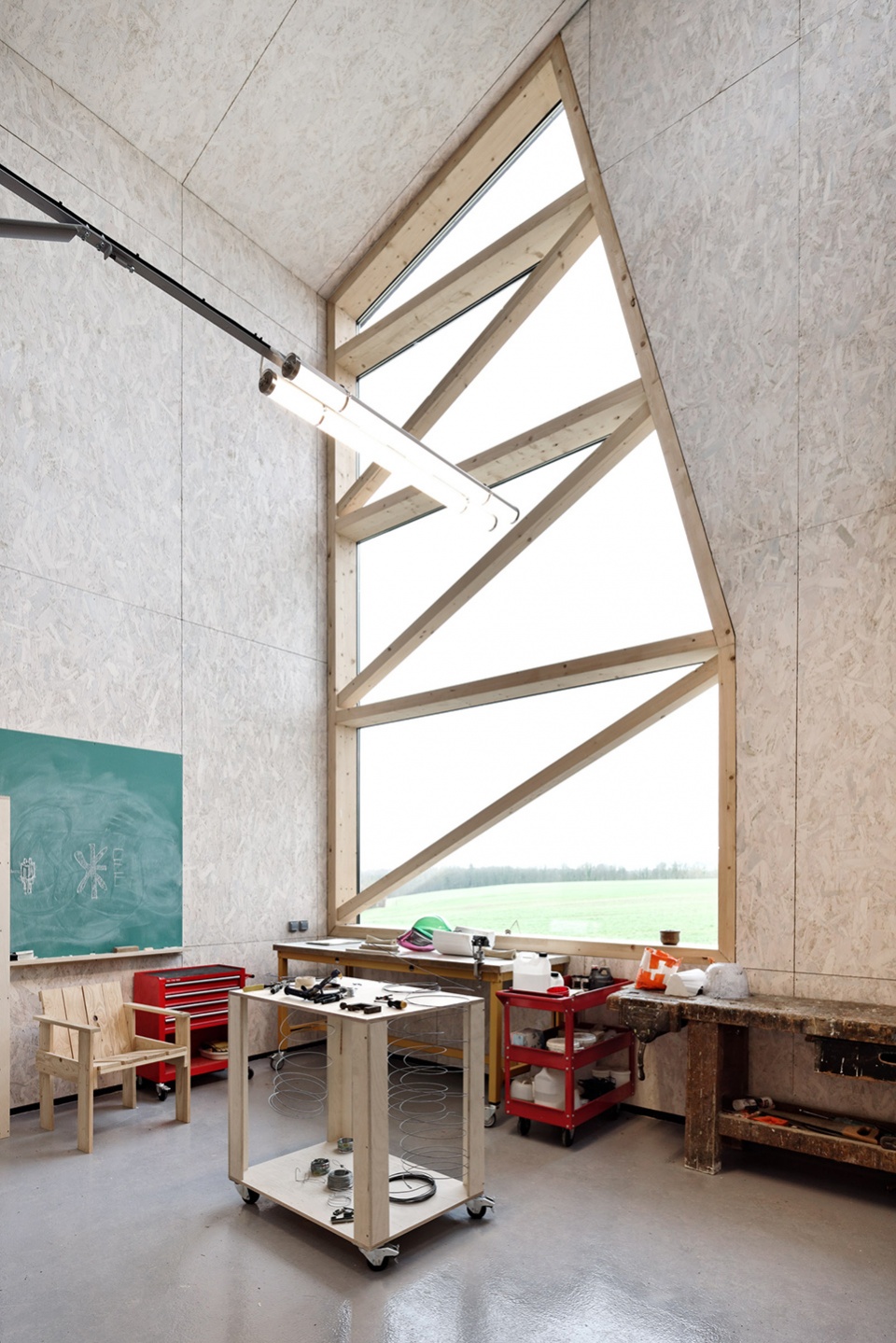 隐形建筑与身体对话 · 法国艺术家工作室设计丨Didier Fiúza Faustino-44