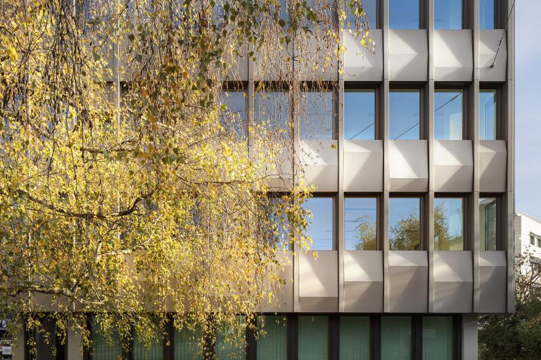 TK Architekten丨Erneuerung Fassade Bürohaus Friesenberg丨瑞士-4