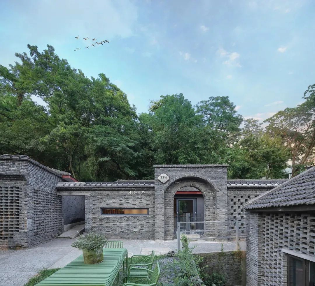 南京天青装饰办公空间 | 现代简约与自然元素的融合-5