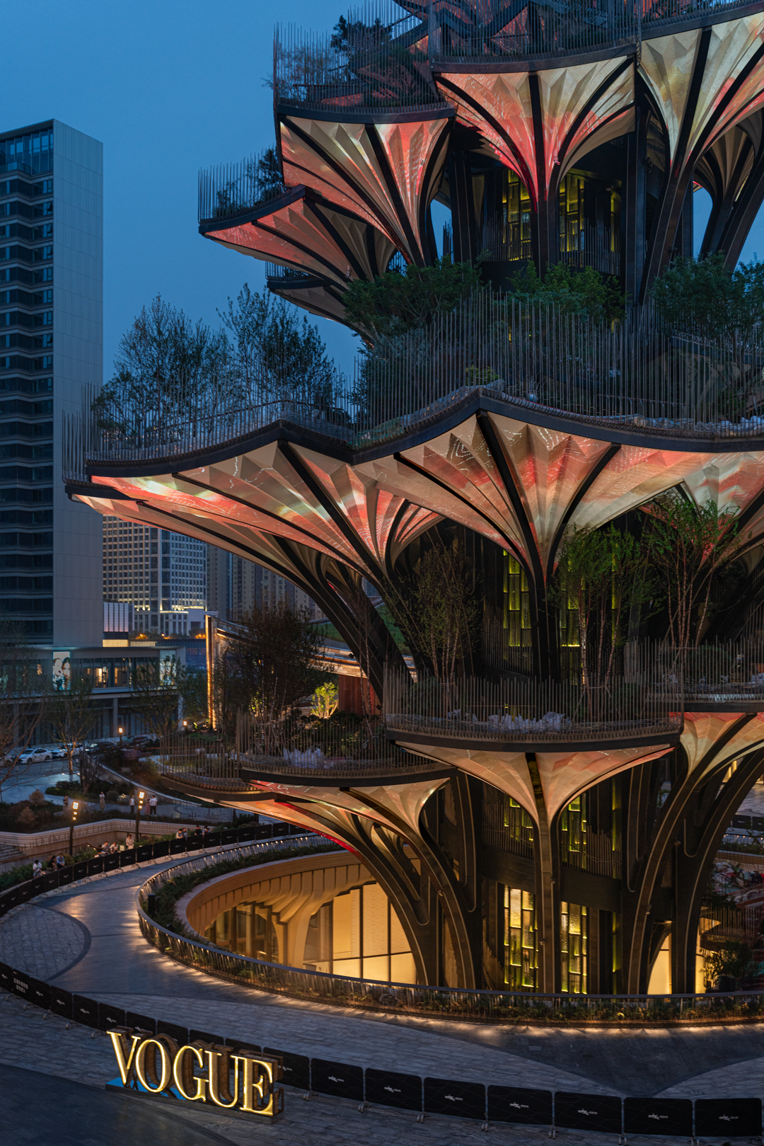 自在生成设计｜在赫斯维克的生命之树下，我们让泥靴与地标共舞-7