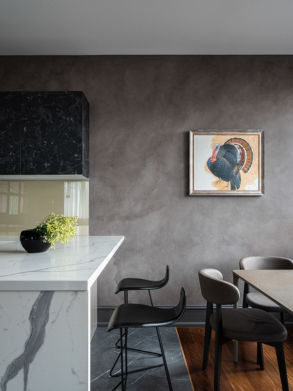 带博物馆画作的公寓设计-14