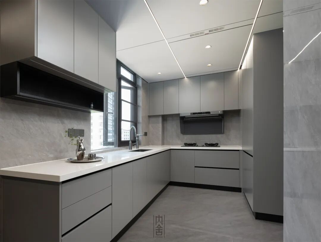 内舍软装丨198㎡意式格雷风，色系冷淡但不代表家没温度！-27