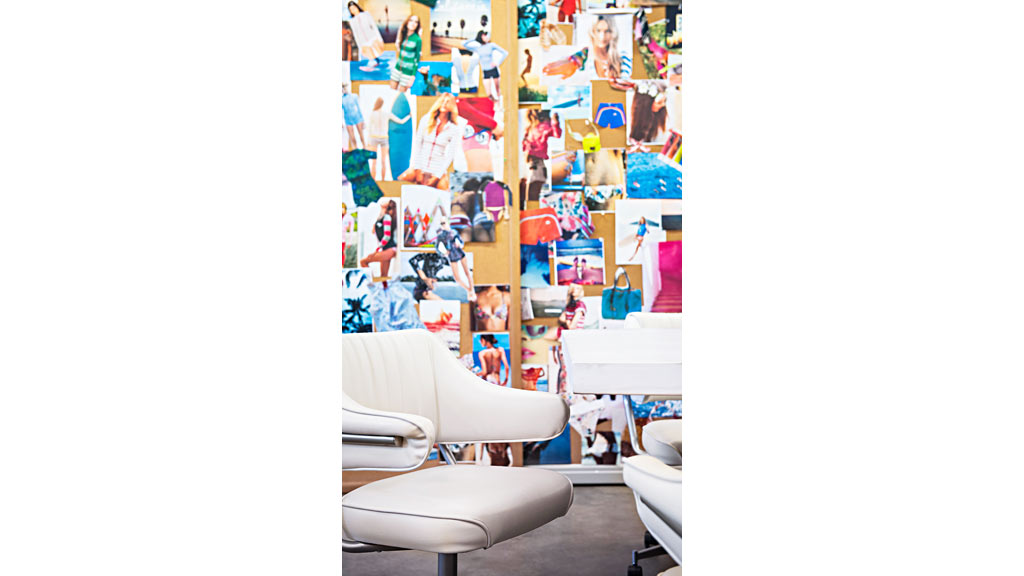 Gensler 打造 Quiksilver 活力办公空间-11