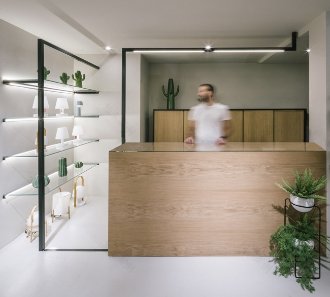 马德里商业中心陈列空间 | 多重功能与自然光照的融合-15