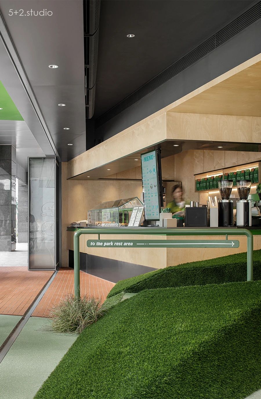 斜坡公园·急急脚㗎啡公司(水城MALL)商业空间丨中国佛山丨5 2.studio 设计事务所-20
