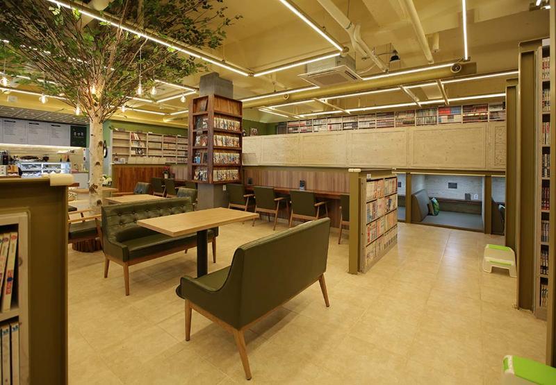 温馨 150 平漫画咖啡厅设计-3