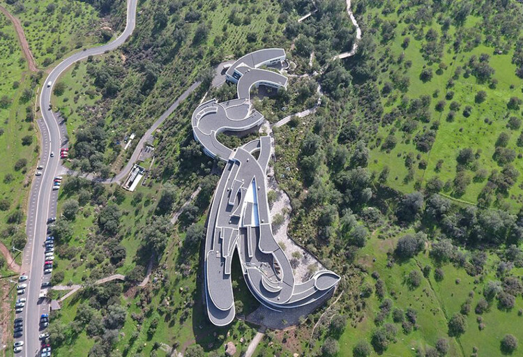 圣地亚哥建筑城丨智利圣地亚哥-28