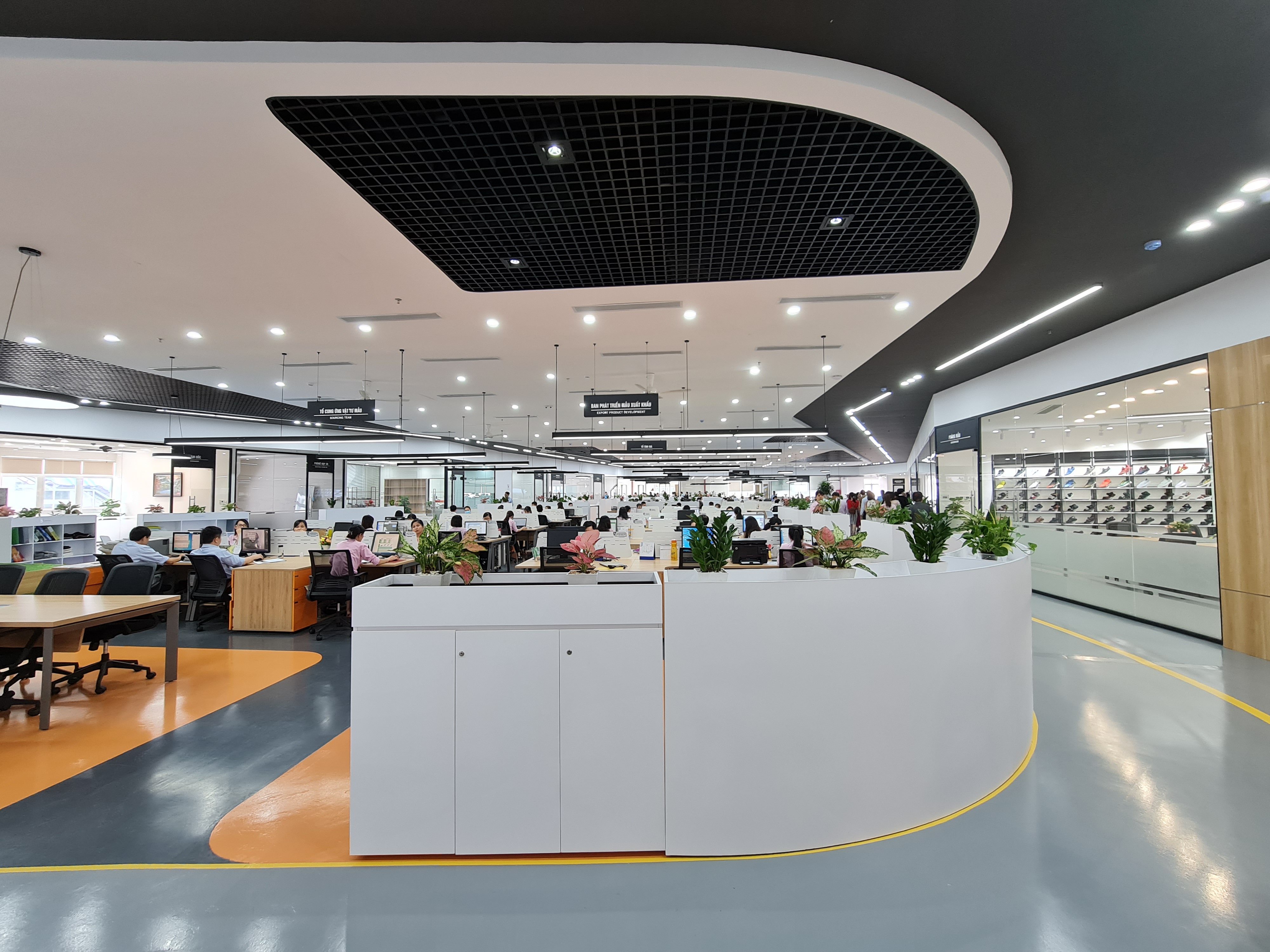 创新研发区设计展现 Biti's 集团精神-33