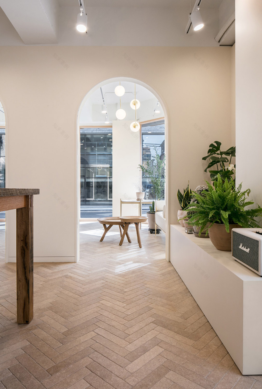 法式浪漫春光 | Spring&Darling 花店室内设计解析-9