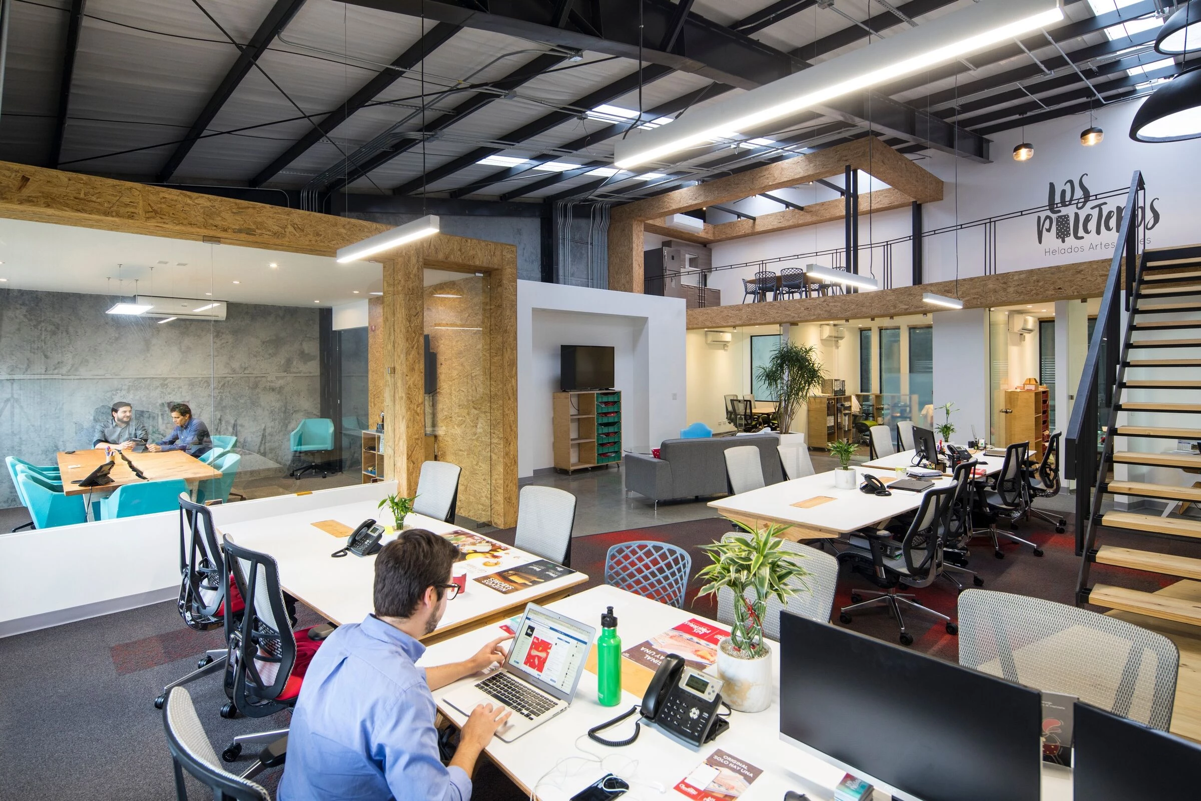 Los Paleteros 办公空间-12